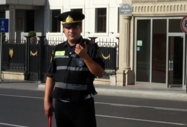 Yeni formalar bu yol polislərinə verildi (FOTO) (ÖZƏL)