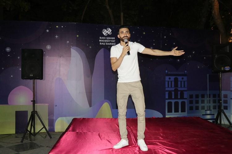 Яркие эмоции и впечатления – концерт в центре Баку (ФОТО)