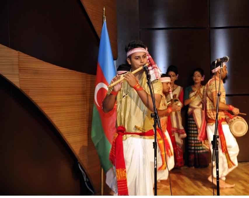 Индийские танцы восхитили публику в Баку (ФОТО)