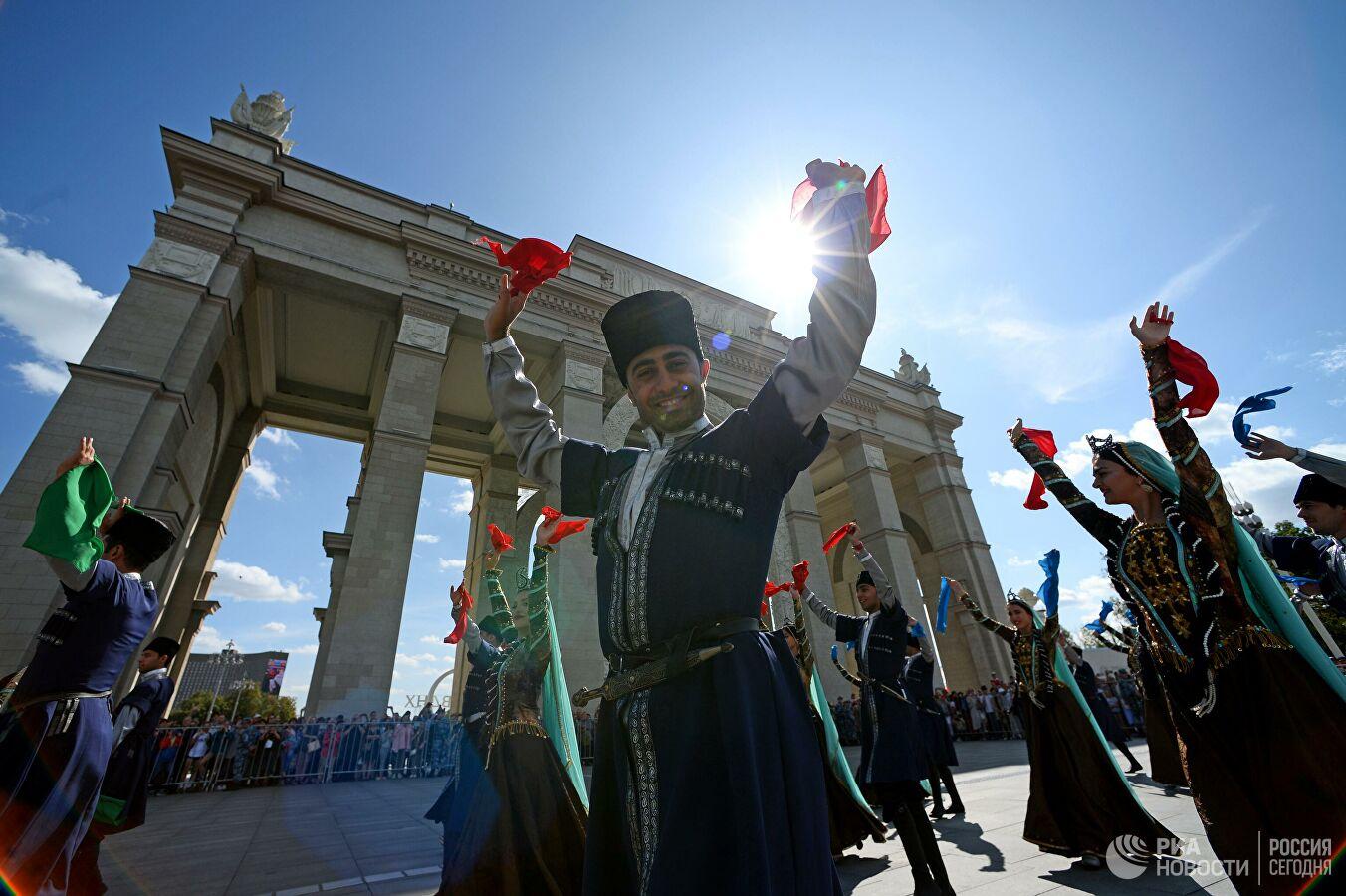 Азербайджанцы на Красной площади – голосуй и сделай победителем! (ВИДЕО,ФОТО)