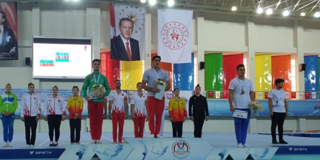 Азербайджанские гимнасты взяли «золото» и «бронзу» в Турции (ФОТО)
