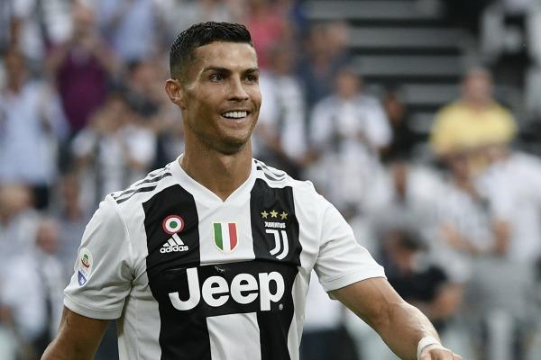 Ronaldu İtaliyada ötən mövsümün ən yaxşı futbolçusu seçilib