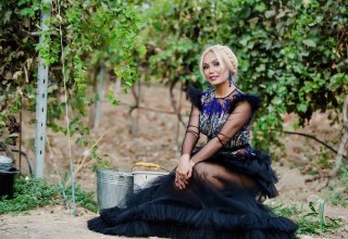 Азербайджанская певица посвятила проект Международному дню красоты (ФОТО)