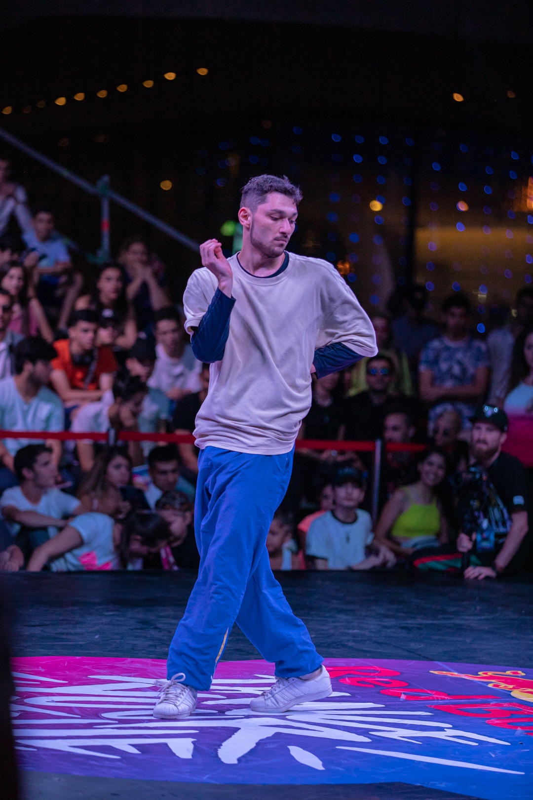 Red Bull Dance Your Style yarışmasının qalibi ilə mühasibə (FOTO)