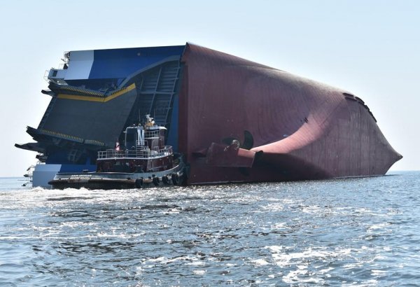 4 crew members trapped in capsized ship off U.S. state of Georgia rescued alive