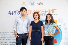 В Баку проходит форум инфлюенсеров и блогеров из десяти стран (ФОТО)