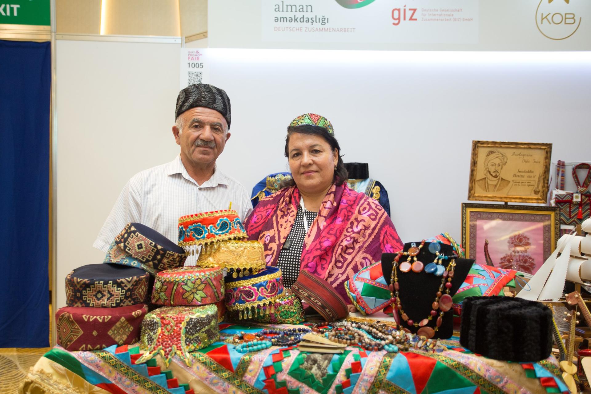 Handicraft products of SMEs showcased in Baku (PHOTO)