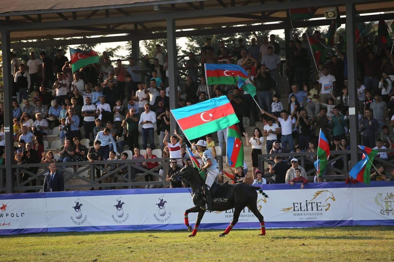 Вице-президент Фонда Гейдара Алиева Лейла Алиева наблюдала за финальной встречей 7-го Кубка мира по арена поло в Баку (ФОТО)