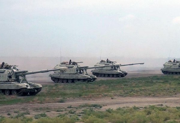 Части азербайджанской армии, задействованные в широкомасштабных учениях, занимают районы сосредоточения (ФОТО/ВИДЕО)