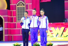 Bakıda bədii gimnastika üzrə dünya çempionatının fərdi finallarının qalibləri mükafatlandırılıb (FOTO)