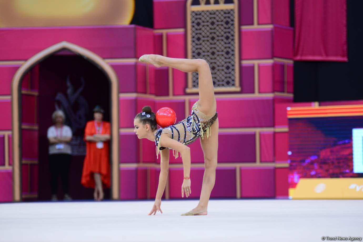 Bakıda bədii gimnastika üzrə dünya çempionatının finalı başlayıb (FOTO)