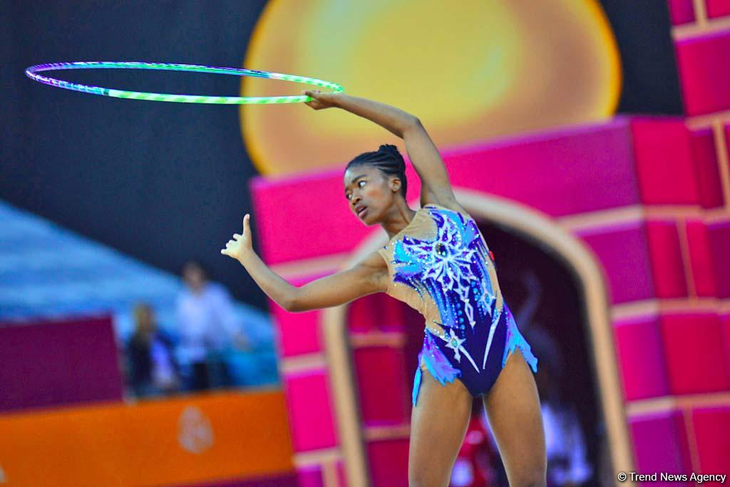 Bədii gimnastika üzrə dünya çempionatının ikinci günündən maraqlı anlar (FOTO)