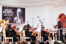 В Баку состоялось торжественное открытие XI Международного музыкального фестиваля Узеира Гаджибейли (ФОТО)