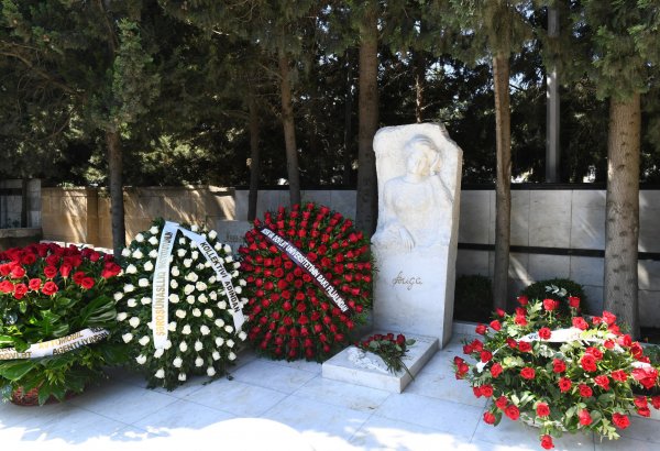 В Баку почтили память видного ученого-востоковеда Аиды Имангулиевой (ФОТО)