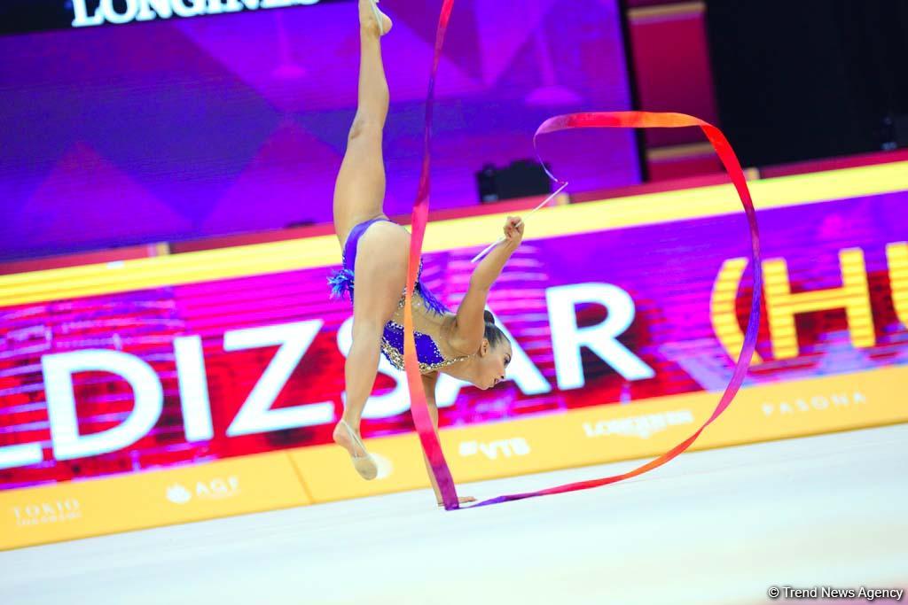 Bədii gimnastika üzrə 37-ci dünya çempionatında yarış həyəcanı (FOTO)