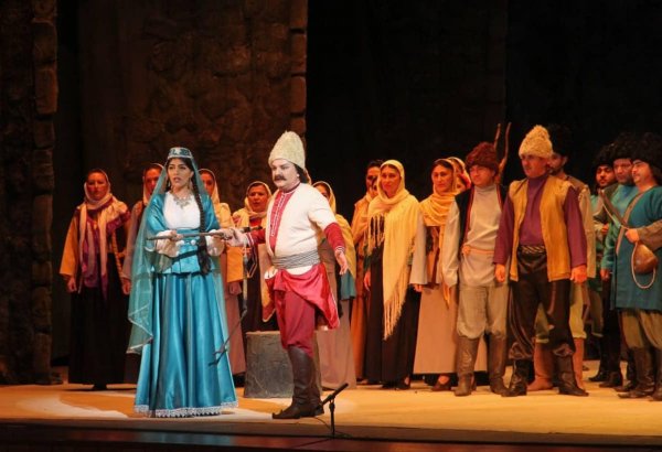 Звезды азербайджанской оперы представят национальный шедевр "Кёроглу" (ВИДЕО)