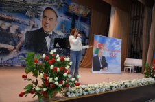 В Каспийском море в 40 км от Баку прошел праздничный концерт (ФОТО)