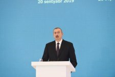 Президент Ильхам Алиев принял участие в церемонии по случаю 25-летия «Контракта века» и Дня нефтяников (ФОТО) (Версия 2)