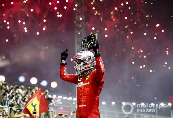 Феттель выиграл Гран-при Сингапура "Формулы-1"