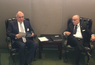 Azerbaijan, Argentine talk over bilateral relations