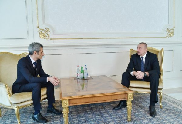 President Ilham Aliyev receives credentials of incoming French ambassador (PHOTO)