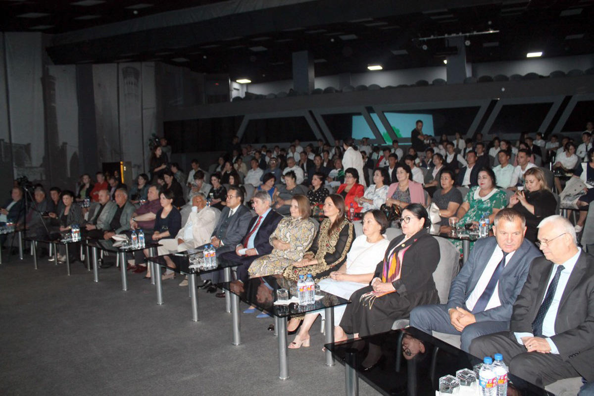 В Ташкенте состоялось торжественное открытие Дней кино Азербайджана (ФОТО)