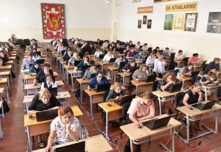 В Баку завершилось итоговое оценивание учителей подготовительных классов (ФОТО)