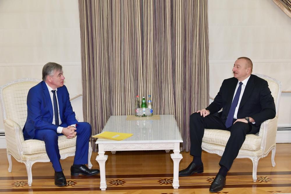 President Aliyev receives delegation led by head of France-Caucasus Friendship Group in Senate of France (PHOTO)