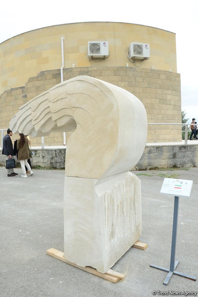В рамках Фестиваля Насими представлены скульптуры участников Международного симпозиума "Песнь в камне" (ФОТО)