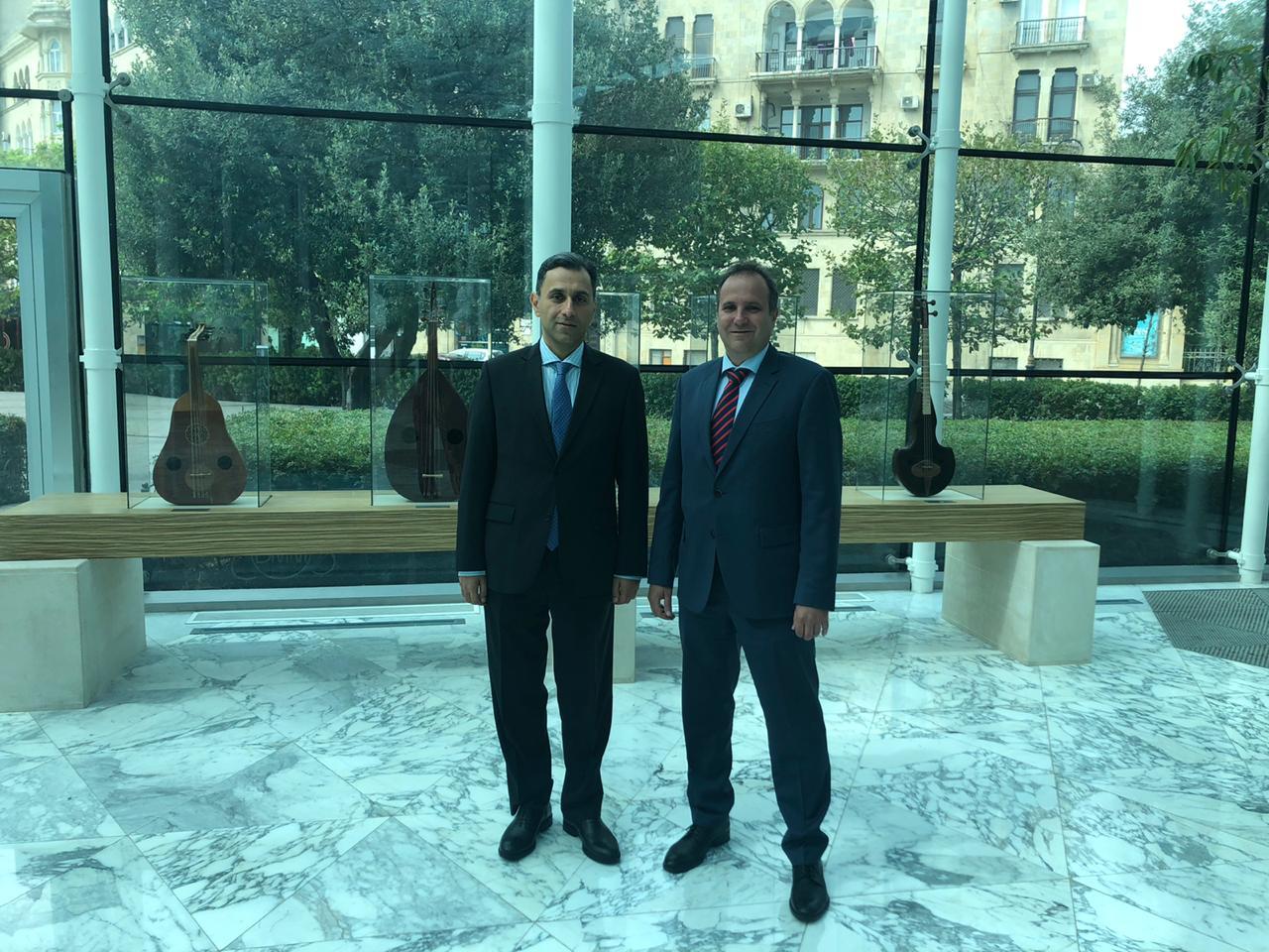 Посол Венгрии в Азербайджане посетил Международный центр мугама
