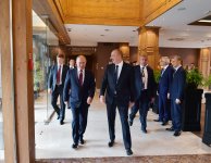 Azerbaijani, Russian presidents meet in Sochi (PHOTO)