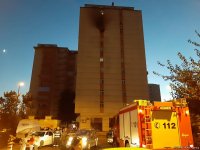 Пожар в многоэтажном здании в Баку потушен (ФOTO)