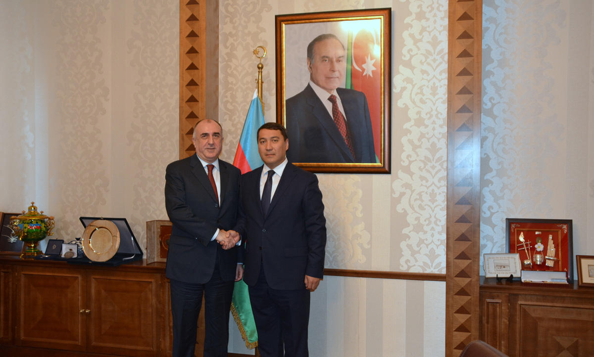 Эльмар Мамедъяров встретился с новым послом Казахстана (ФОТО)