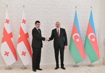 Azərbaycan Prezidenti İlham Əliyev Gürcüstanın Baş Naziri Giorgi Qaxariyanı qəbul edib (FOTO) (YENİLƏNİB) - Gallery Thumbnail