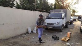 Bakıda orta məktəbin yaxınlığında 2 top mərmisi və aviabomba tapılıb (FOTO) - Gallery Thumbnail