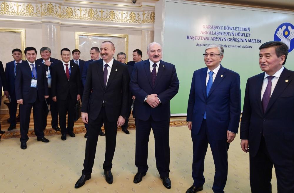 President Ilham Aliyev attends expanded session of CIS Heads of State Council in Ashgabat (PHOTO)
