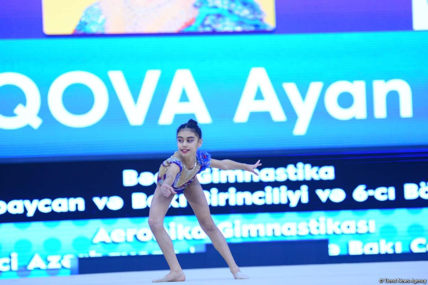 Aerobika gimnastikası üzrə 5-ci Azərbaycan birinciliyi və Bakı çempionatının birinci günü start götürüb (FOTO)