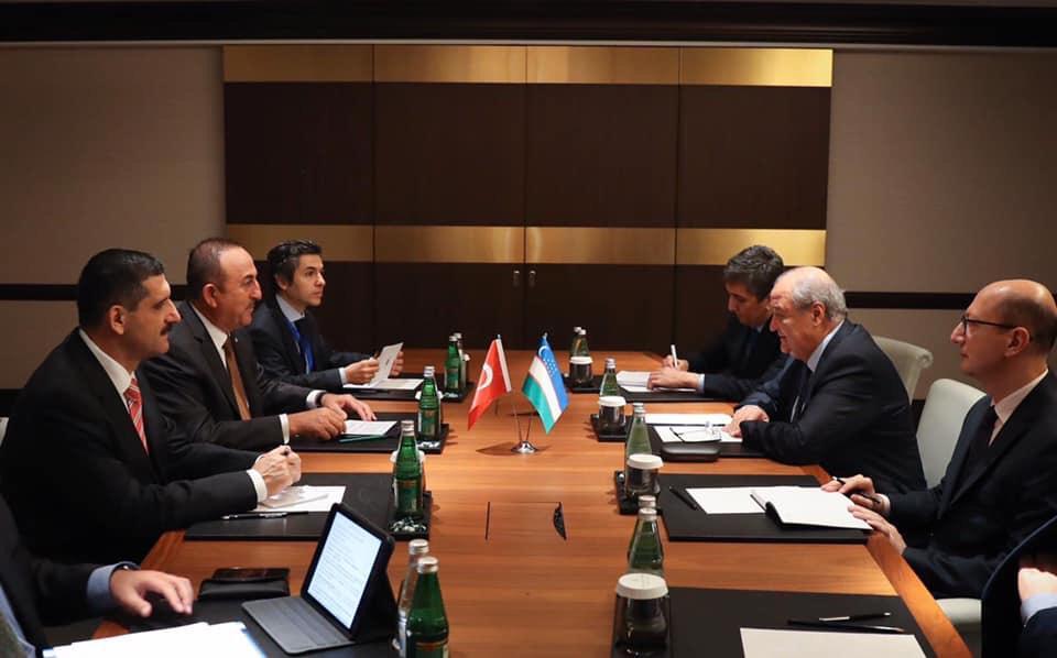 Главы МИД Турции и Узбекистана обсудили вопросы двусторонних отношений