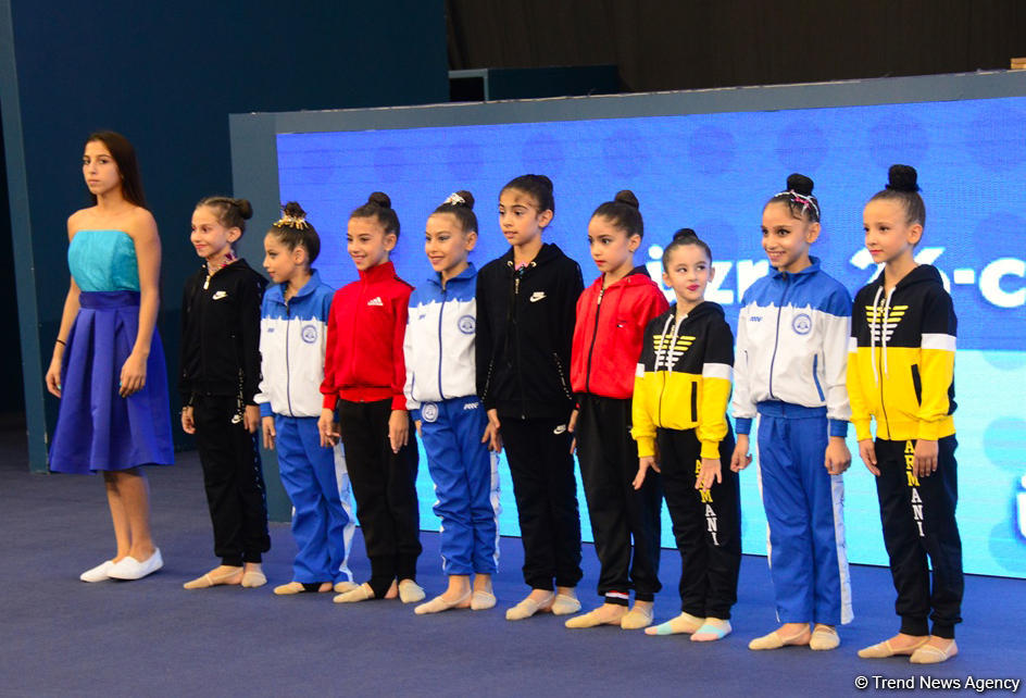 В Баку прошла церемония награждения призеров Кубка регионов по художественной гимнастике (ФОТО)