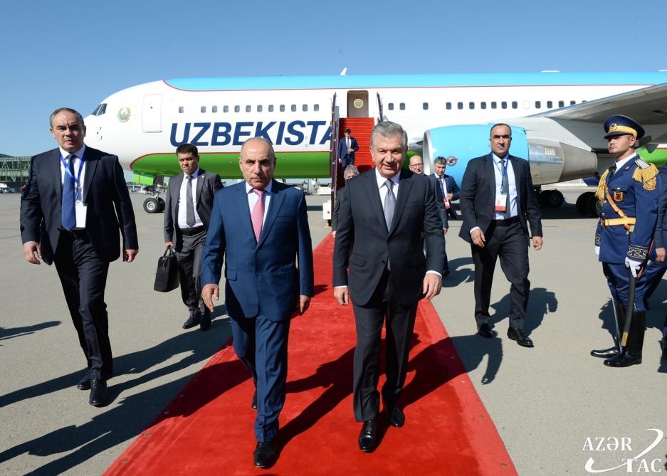Uzbekistan's president arrives in Azerbaijan