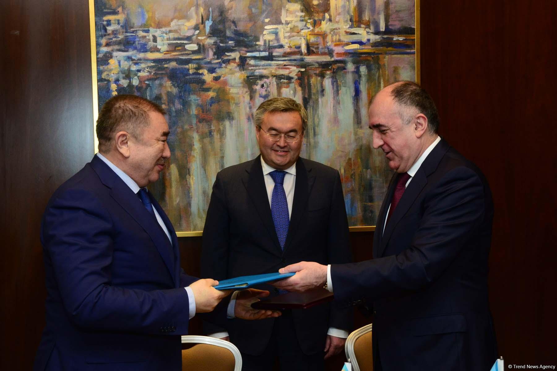 Azerbaijan, Kazakhstan ink protocol on amending agreement on mutual visa-free trips (PHOTO)