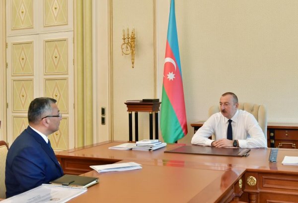 Azerbaijani president receives chairman of State Committee for Refugee and IDP Affairs (PHOTO)