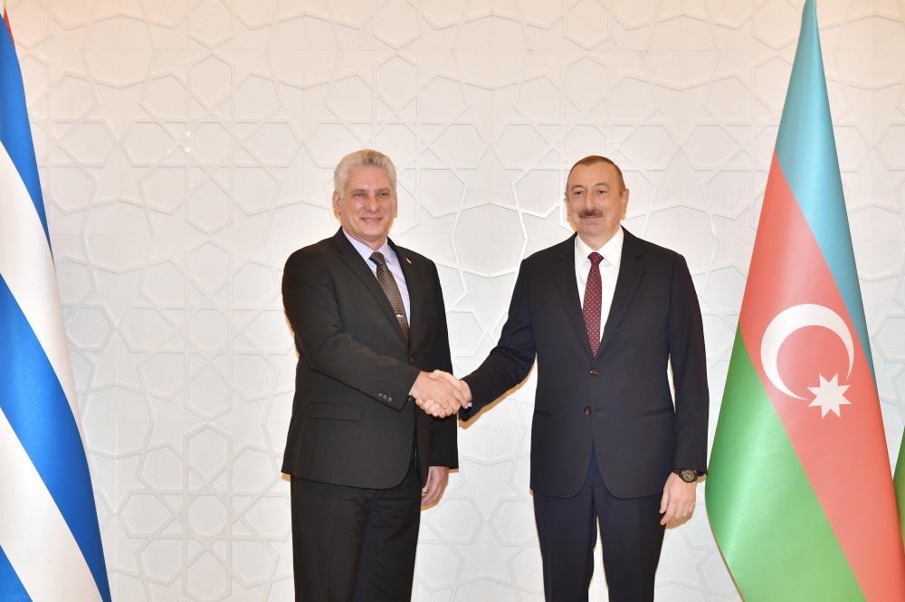 Azerbaijani president meets with president of Cuba (PHOTO)