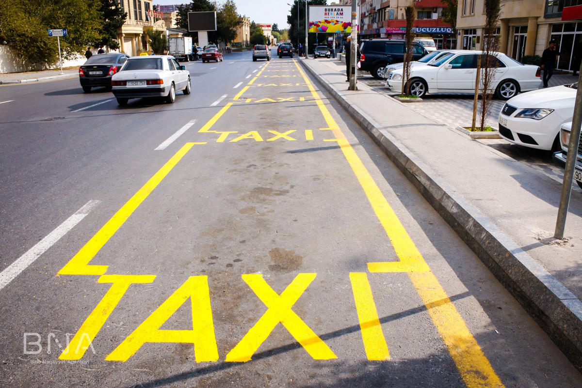 Bakıda daha 12 küçədə taksi duracaqları yaradıldı (FOTO) - Gallery Image