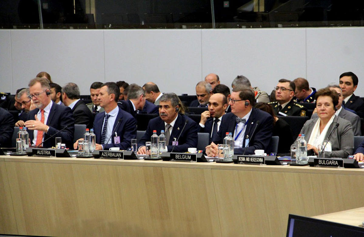 Müdafiə naziri NATO-nun toplantısında iştirak edib (FOTO)
