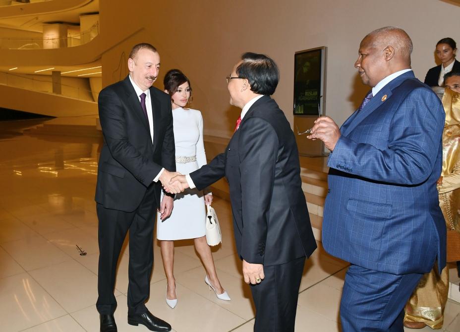 President Ilham Aliyev, First Lady Mehriban Aliyeva attend official reception in honor of heads of state and government participating in Baku Summit (PHOTO)