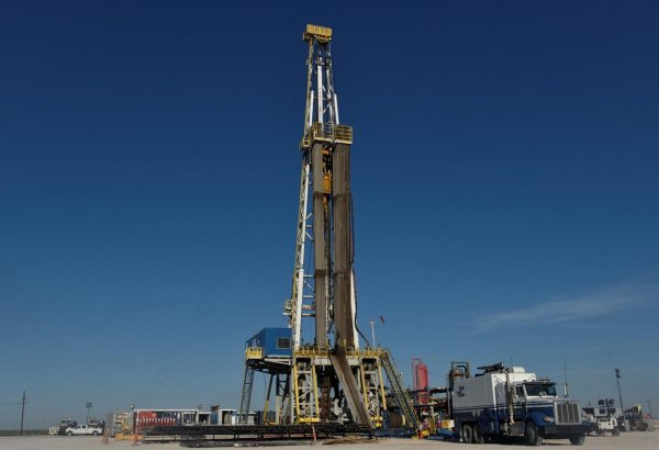 Number of active U.S. drilling rigs falls sharply this week