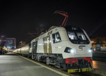 Пассажирский поезд Баку-Тбилиси-Баку (38/37) впервые отправлен с французским локомотивом (ФОТО)