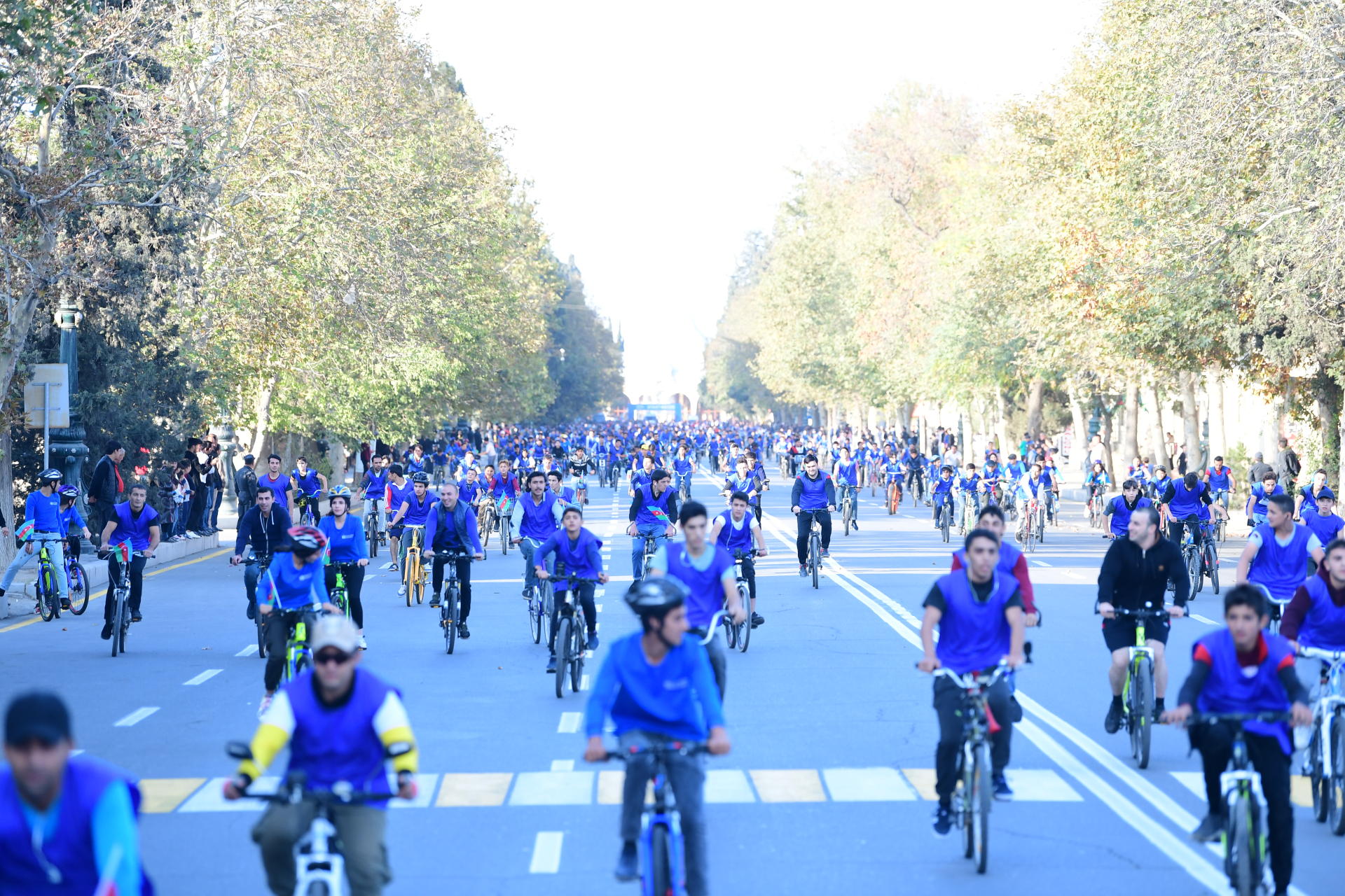 Gəncədə ilk velosiped yürüşü sakinlərin kütləvi iştirakı ilə yadda qaldı (FOTO)