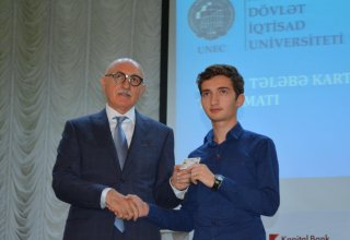 В Азербайджане презентована студенческая карта Smart Student Card (ФОТО)